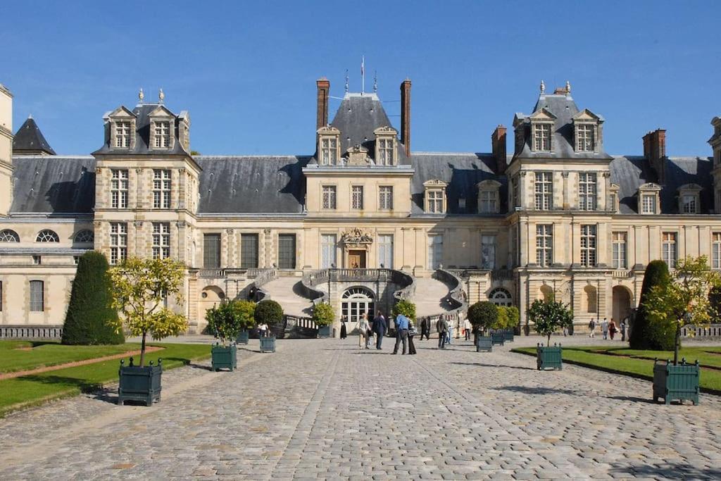 Le Cosy - 2 Pers - Hyper Centre De Fontainebleau Apartment Exterior photo